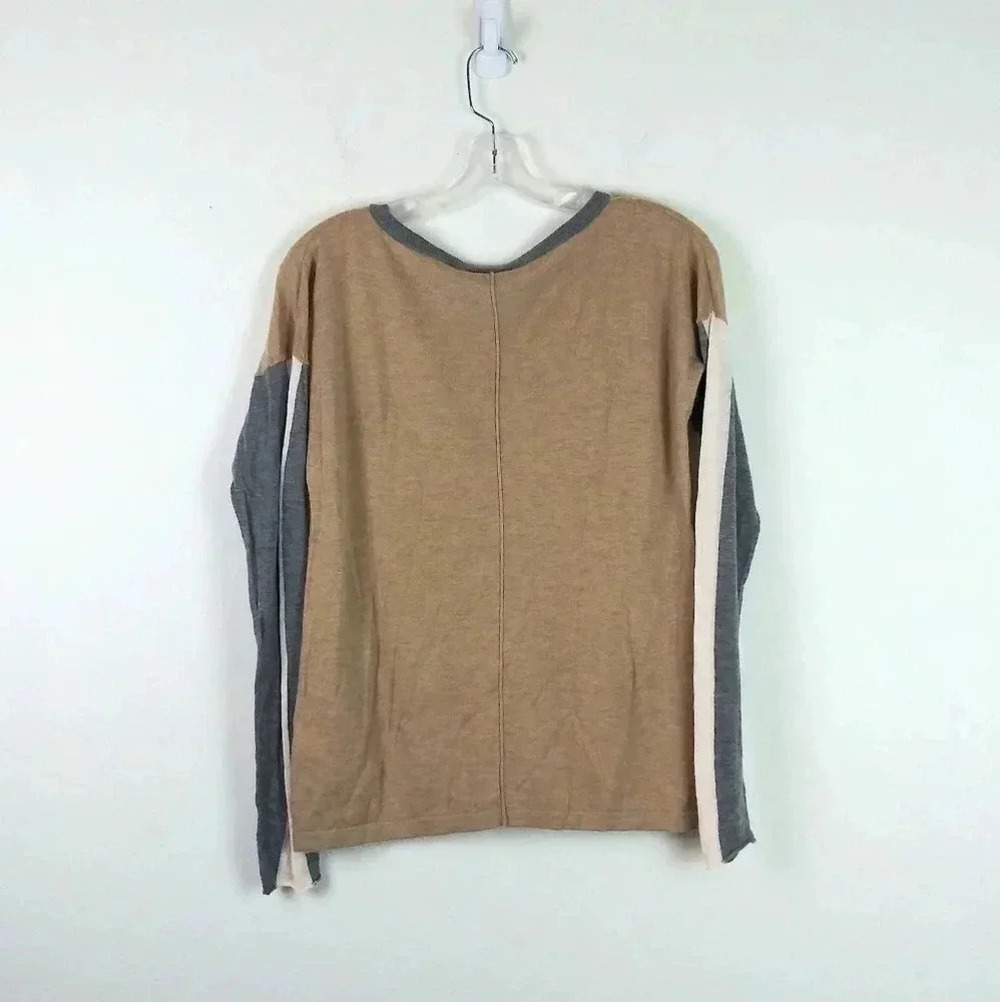 C&C California🌺Cashmere Blend Color Block Sweater - Picture 2 of 6